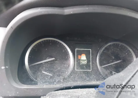 2019 Toyota Highlander Xle z USA, uszkodzony, nr VIN 5TDJZRFH9KS585639